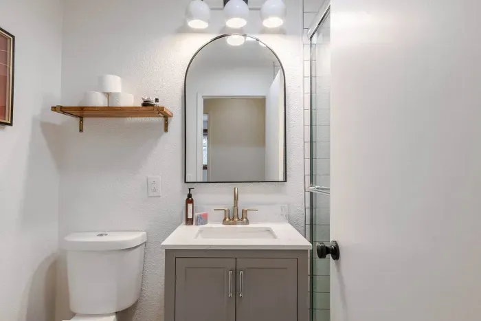 Another angle on the full bathroom in the mother-in-law unit.