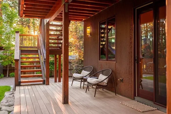 There’s no shortage of outdoor space at Sierra Sauna House.


Photography by @heypamcakes