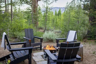 The best spot to take it all in.


photography by @heypamcakes