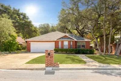 Located in a nice neighborhood, close to everything.