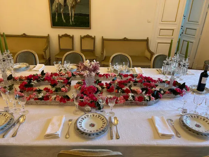 Rayonant-Dining-Table-2026-04-03-18-38-21