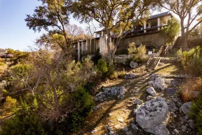 A charming pathway leads from the house down to the lake, offering a peaceful and scenic route for guests to enjoy.