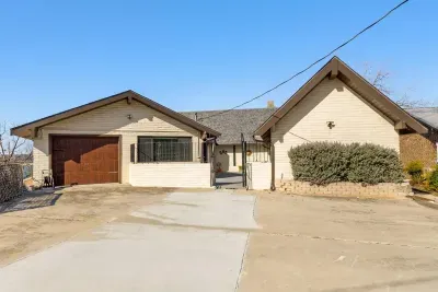 Guest parking is available along the parkway in front of the house for easy and convenient access.