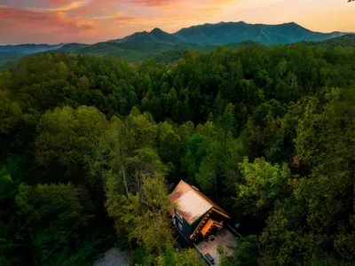 The feeling of secludedness while not being too far.