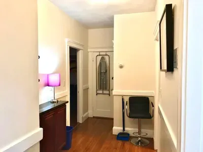 109S15 | The Strathmore 15 | 1BR 1B w/AC | Private - image 25 of 29