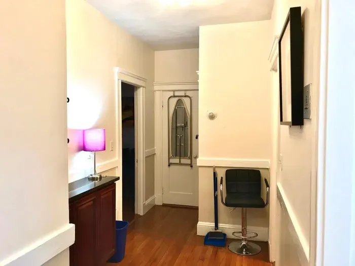 109S15 | The Strathmore 15 | 1BR 1B w/AC | Private - image 25 of 29