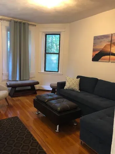 109S15 | The Strathmore 15 | 1BR 1B w/AC | Private - image 4 of 29