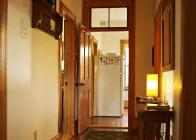 Hallway/Foyer
