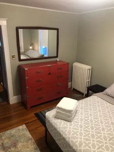 145R1.1 | The Redlands 1 | 2BR 1B w/AC | Room #1 - image 15 of 20