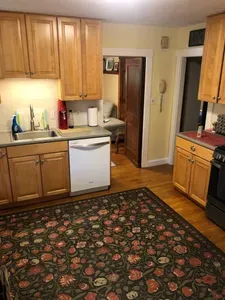 145R1.1 | The Redlands 1 | 2BR 1B w/AC | Room #1 - image 4 of 20