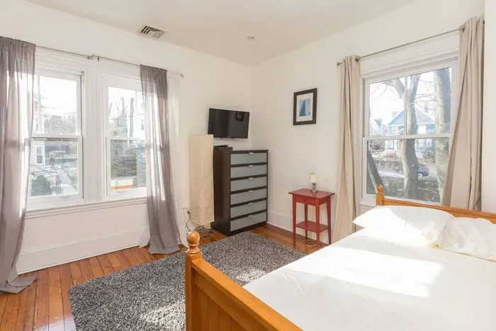 The Sky View Redline ~ Pvt Apt | 3BR 1BA w/AC & WD - image 14 of 22