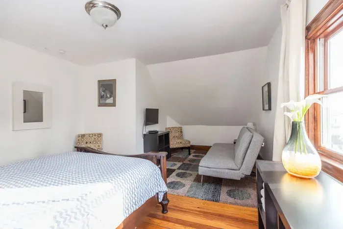 The Sky View Redline ~ Pvt Apt | 3BR 1BA w/AC & WD - image 13 of 22