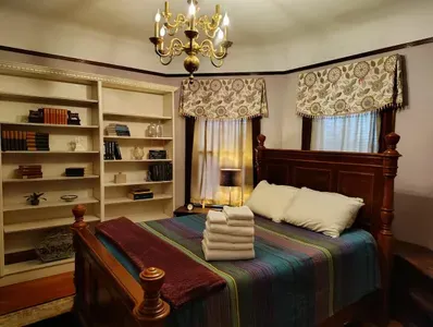 The Grand View ~ House! | 5BR 2BA w/AC & WD - image 1 of 15
