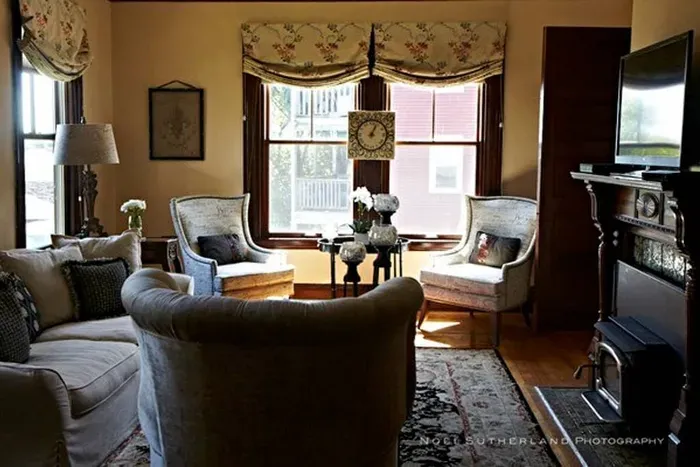 The Grand View ~ Master Bedroom | 5BR 2B w/AC & WD - image 15 of 26