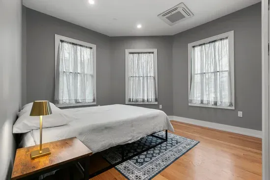 The Annabel 3 ~ Private Apt | 2BR 2B | w/AC & W/D