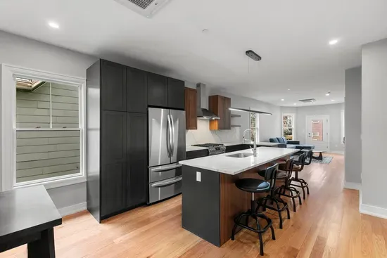 The Sumner Redline ~ Private Suite | W/D!