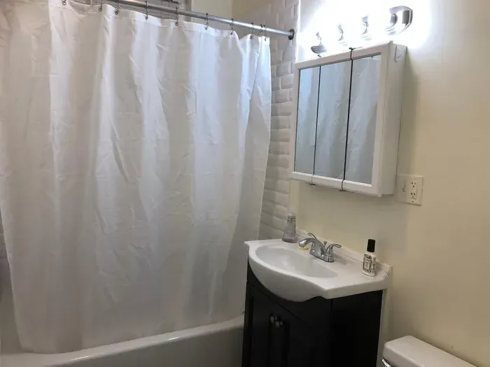 109S14 | The Strathmore 14 w/AC | 2BR 1B | Private - image 6 of 10
