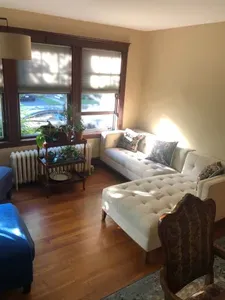 145R1.2 | The Redlands 1 | 2BR 1B w/AC | Room #2 - image 18 of 19