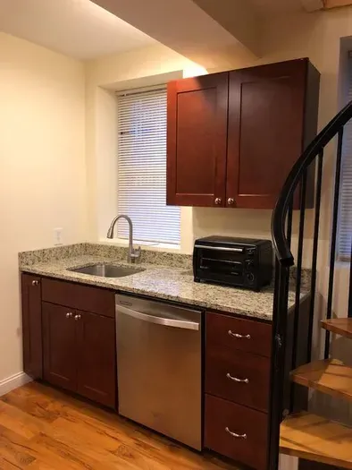 109S2 | The Strathmore 2 | 3BR 2B w/AC | Bi-Level - image 12 of 23