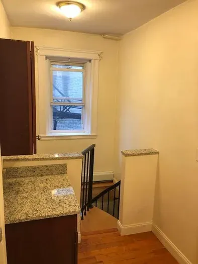 109S2 | The Strathmore 2 | 3BR 2B w/AC | Bi-Level - image 8 of 23