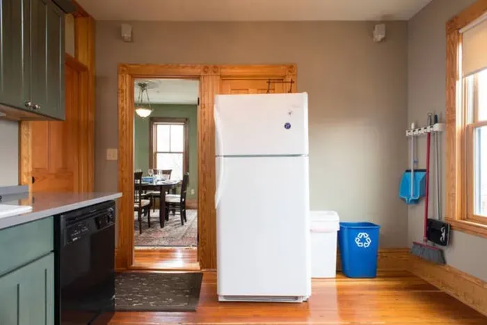 The Mayhew Redline ~ Pvt Apt | 3BR 1B w/AC & W/D - image 9 of 23