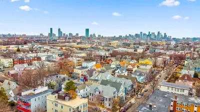 The Annabel 2 ~ Private Apt | 3BR 2B w/AC & W/D - image 40 of 45