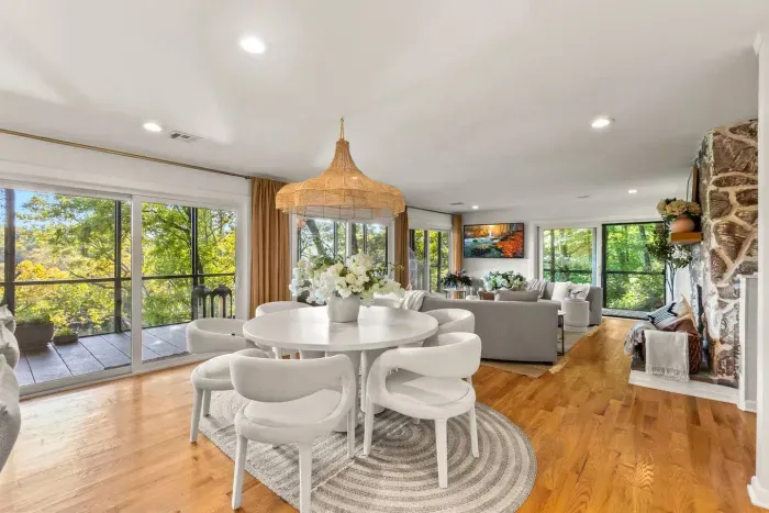 Enjoy meals around the spacious indoor table for six—or take it outside to the al fresco dining area for dinner with a view.