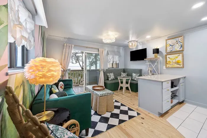 Spacious, relaxing living room