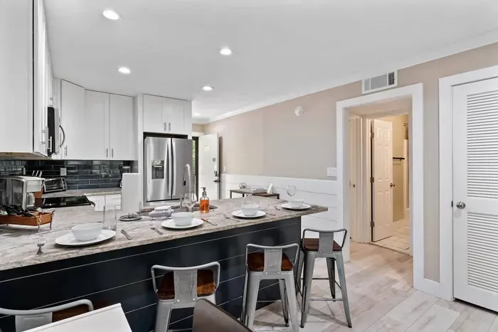 High-quality granite countertop best for dining.
