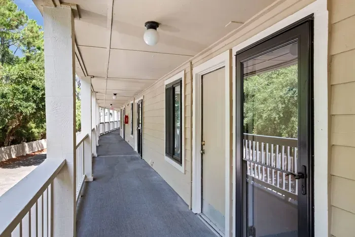 Hallway entrance to the condo