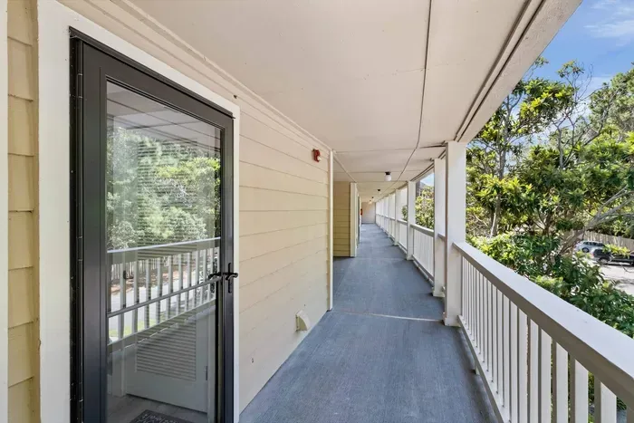 Hallway entrance with great view outside