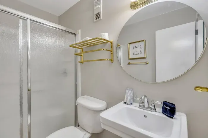 Bathroom connected to second bedroom