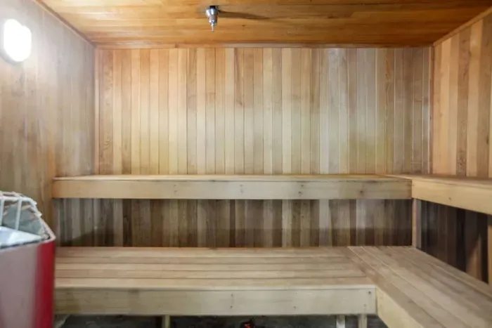 One of the amenities is dry sauna