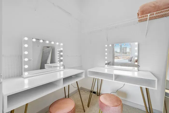 Get ready for your night out in style!  Each bedroom has vanities setup for getting ready to go out on BROADWAY!