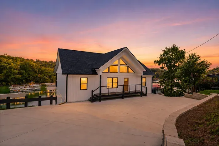 Welcome to Knot Working... because that's the point.  Brand new 2024 build with six bedrooms and six full baths. Plenty of parking, and the porch light's always on.