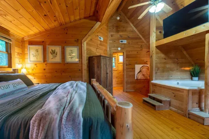 Experience a harmonious blend of art and unmatched comfort in our captivating loft, where every corner invites you to unwind and immerse yourself in a world of aesthetic delight.