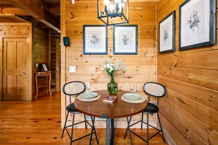 Enjoy your romantic dinner for two while you bask in the peace and quiet of the mountains