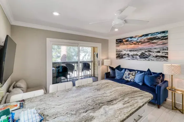 What a beautiful counter top right?