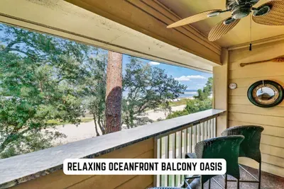 Comfortable balcony to enjoy the beach breezes!