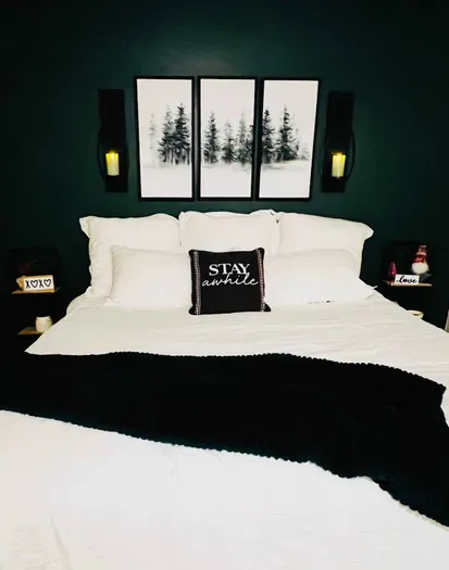 Master king suite has a 32-in tv that can be viewed from couch or king-sized bed. Bedding has an all-season duvet on it that makes you feel like you're sleeping on a cloud. There is a second king-suite on opposite side of the house.