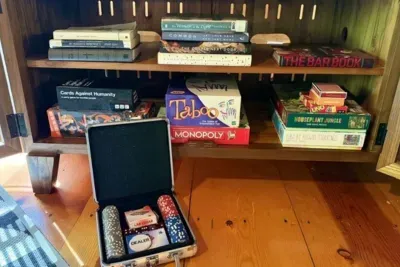 Use the dining room table to play poker, complete a puzzle or play games. 