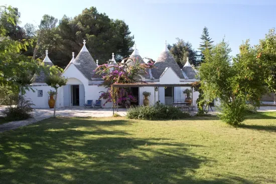 Trullo & Villa Fumarola