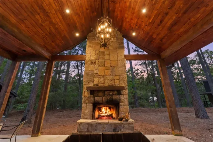 Jacuzzi Cabin - Fireplace -Pets - Sauna - image 3 of 58