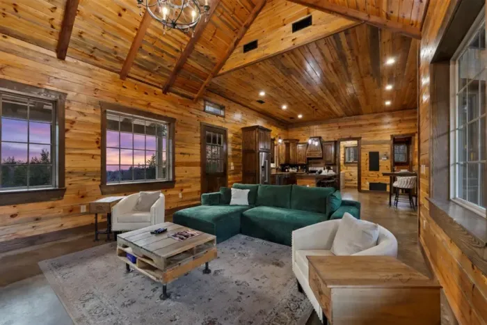 Jacuzzi Cabin - Fireplace -Pets - Sauna - image 5 of 58