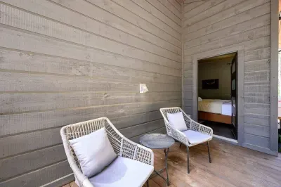 Private Balcony Retreat off the master bedroom, Sip your drink and soak in the pines 