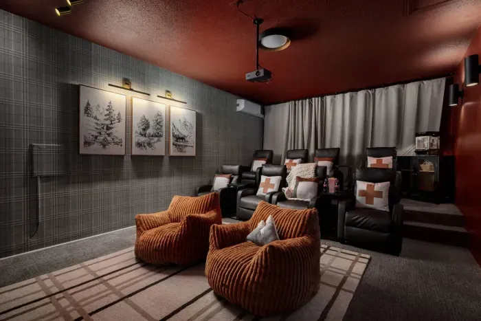 Settle in for movie night with comfy seating for 10. And for an extra treat, the back row features massage chairs—perfect for kicking back and fully relaxing.