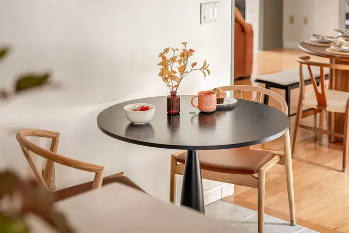 Start your morning slowly — a cozy corner perfect for coffee, quiet conversation, or planning the day’s mountain adventures.