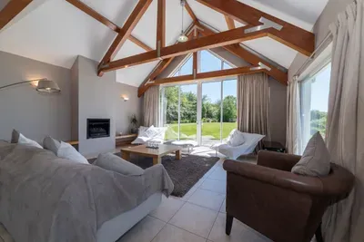 Stunning North Coast Villa, River View Hot Tub 20+ - image 196 of 261