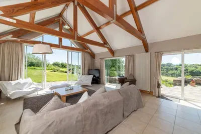 Stunning North Coast Villa, River View Hot Tub 20+ - image 174 of 261