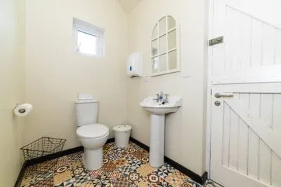 Stunning North Coast Villa, River View Hot Tub 20+ - image 227 of 261